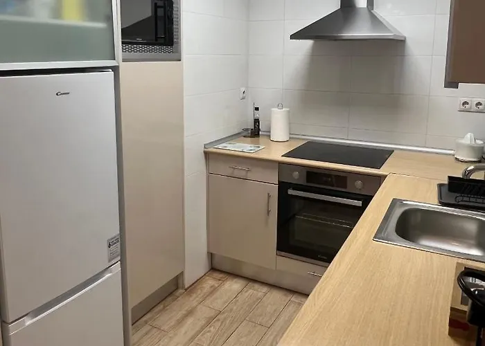 Pewini アパート ヒホン