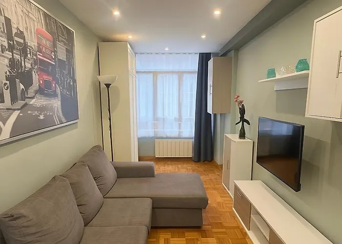 Pewini アパート ヒホン